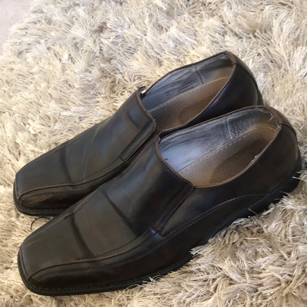 Dress shoes